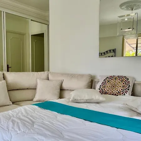 Rez De Jardin De 65m2 Dans A Apartment *