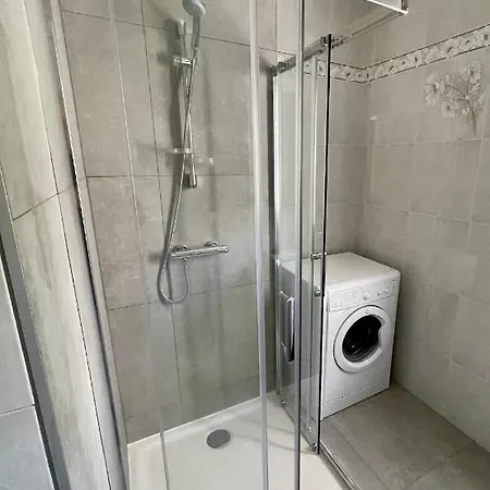 Rez De Jardin De 65m2 Dans A * Nice