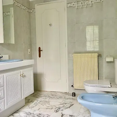 Rez De Jardin De 65m2 Dans A *