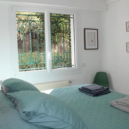 Rez De Jardin De 65m2 Dans A * Nice