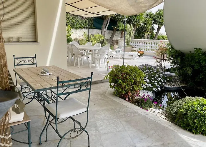 Rez De Jardin De 65m2 Dans à Appartement Nice