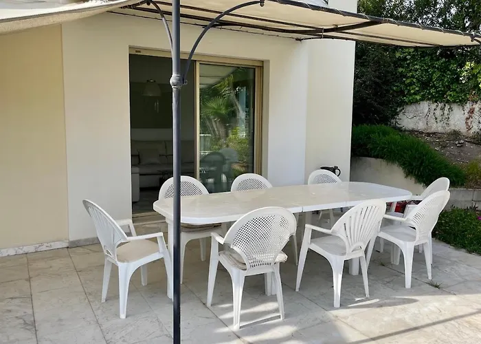 Rez De Jardin De 65m2 Dans à Appartement Nice