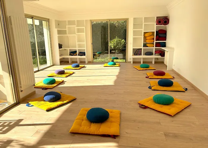 Appartement Rez De Jardin De 65m2 Dans à Nice